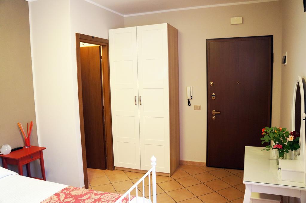 Alexander Rooms Tirano Camera foto